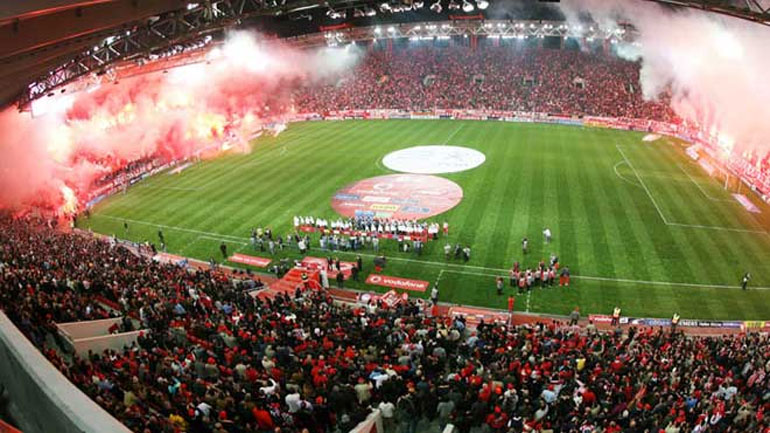 Μαχαίρωσαν οπαδό του Ολυμπιακού έξω από το «Γ. Καραϊσκάκης»