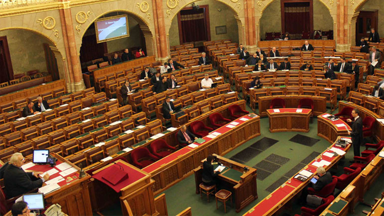 Ουγγαρία: Ήττα των ξενοφοβικών δυνάμεων στο κοινοβούλιο