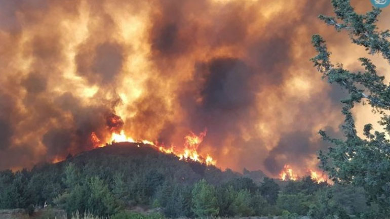 Χανιά: Υπό έλεγχο η φωτιά στο Φωτακάδο