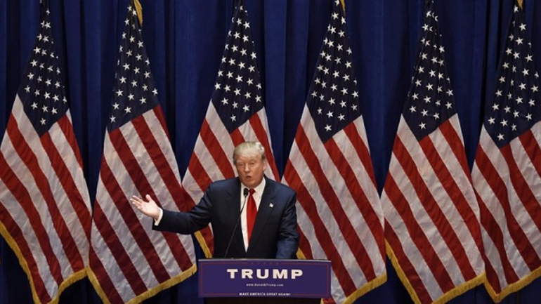 Οι New York Times υποβάθμισαν τις πιθανότητες νίκης της Κλίντον