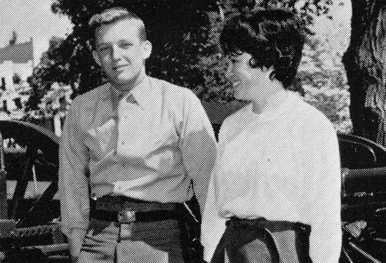 Ο Τραμπ, μετά γυναικείας συνοδείας, το 1964