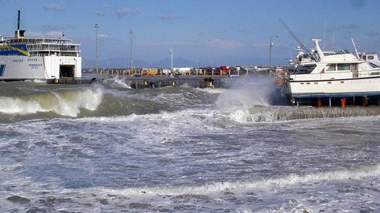Μικρά προβλήματα στις ακτοπλοϊκές συγκοινωνίες λόγω ενίσχυσης των ανέμων