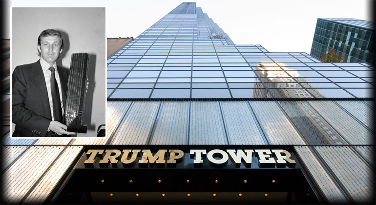 Ένθετη: Ο Τραμπ με τη μακέτα του «Trump Tower» ανά χείρας