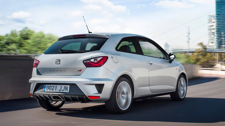 Στον δρόμο, συνήθως, όλοι θα κοιτούν τον διαχύτη και την κεντρική απόληξη