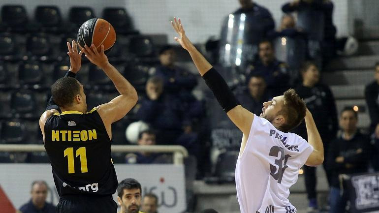 Πανηγύρισε στην Πυλαία η ΑΕΚ, 78-71 τον ΠΑΟΚ