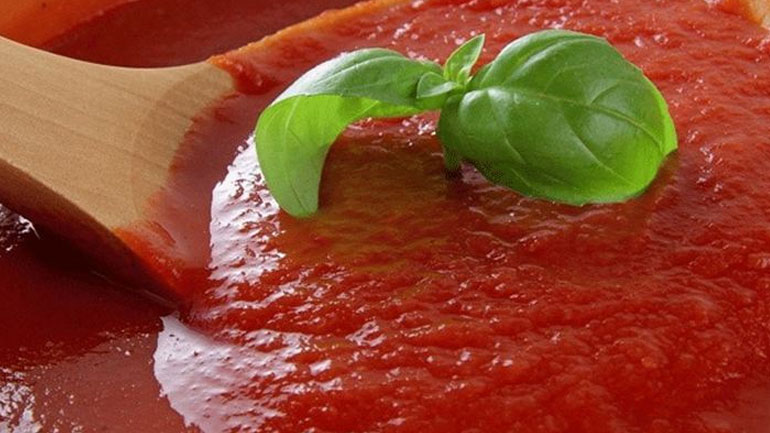 Φτιάξτε εύκολη σάλτσα ντομάτας σε μόνο ένα λεπτό