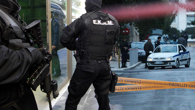 “Φαρ-ουέστ” το Κερατσίνι