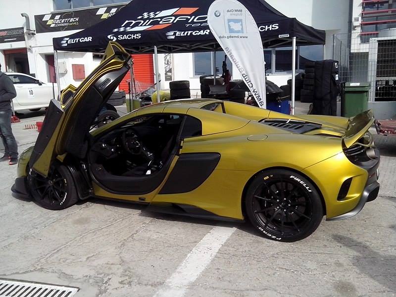 Ζαλίζεσαι με αυτό το αυτοκίνητο...