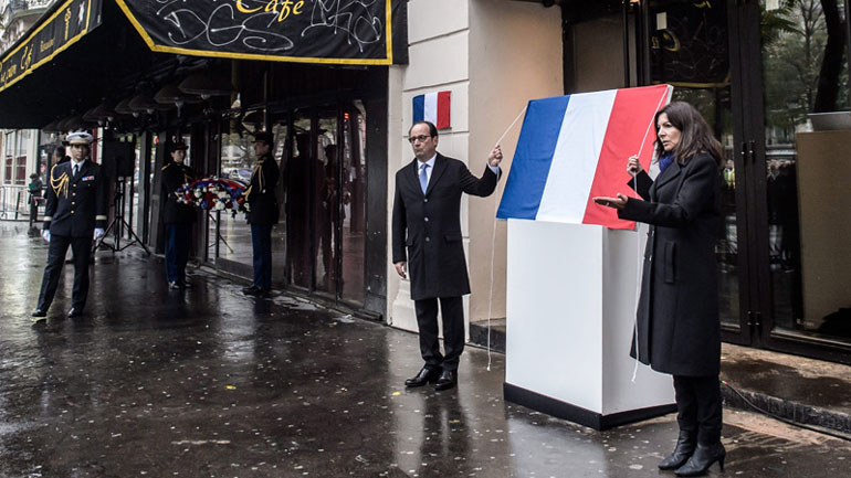 Εκδηλώσεις μνήμης για τις επιθέσεις της 13ης Νοεμβρίου στο Παρίσι Εκδηλώσεις μνήμης για τις επιθέσεις της 13ης Νοεμβρίου στο Παρίσι