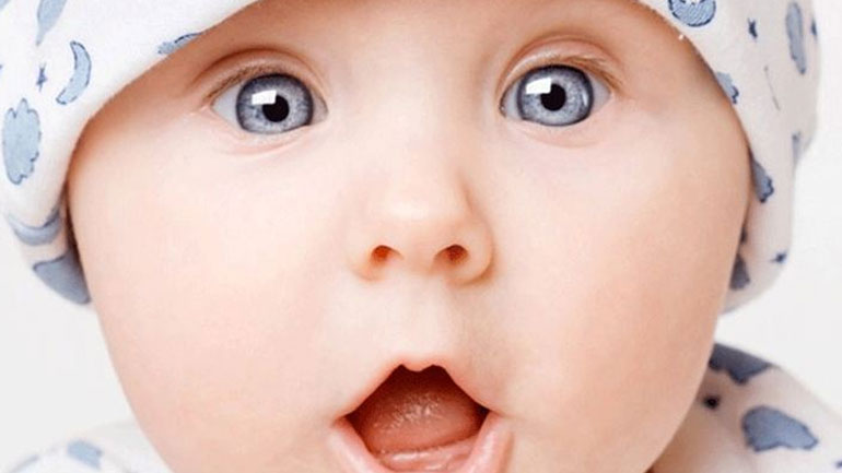 Η γλώσσα του σώματος: Τι θέλει να σας πει το μωράκι σας