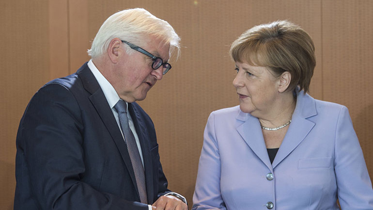 Η Μέρκελ προτείνει Στάινμαϊερ για πρόεδρο της Γερμανίας