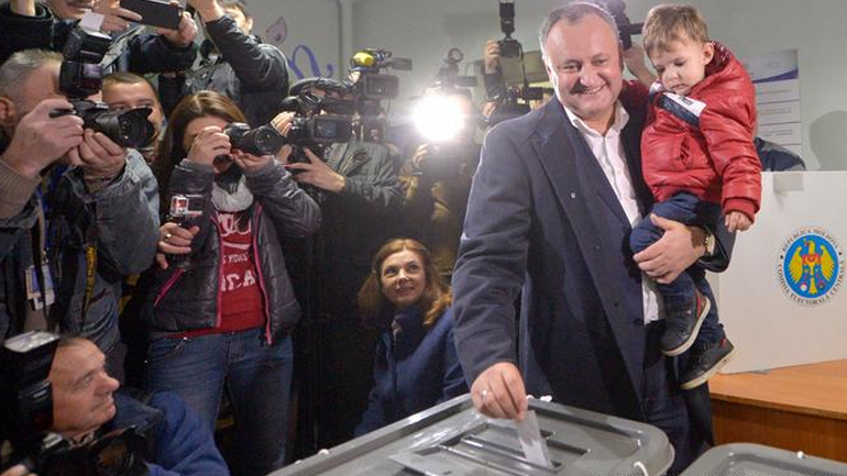 Μολδαβία: Ο Ιγκόρ Ντόντον προηγείται στις προεδρικές εκλογές