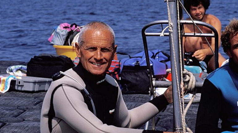 Πέθανε ο Ιταλός δύτης Έντσο Μαγιόρκα, ήρωας της ταινίας «Το απέραντο γαλάζιο»