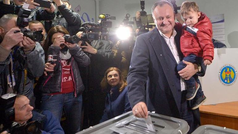 Μολδαβία: Πρόεδρος ο φιλορώσος Ντόντον