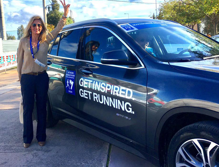 Η Μαρία Πολύζου είναι πρωταθλήτρια και κάτοχος του πανελληνίου ρεκόρ στο Μαραθώνιο Δρόμο (2:33:40). Έχει πραγματοποιήσει τον Φειδιππείδιο Άθλο συνολικής απόστασης 524 χιλιομέτρων και είναι προπονήτρια μεγάλων αποστάσεων. Επιπλέον προπονεί την BMW Team...