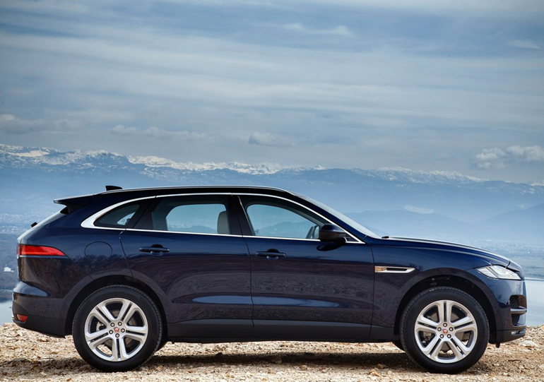 Το μήκος του βρετανικού SUV αγγίζει τα 4.731 μέτρα...