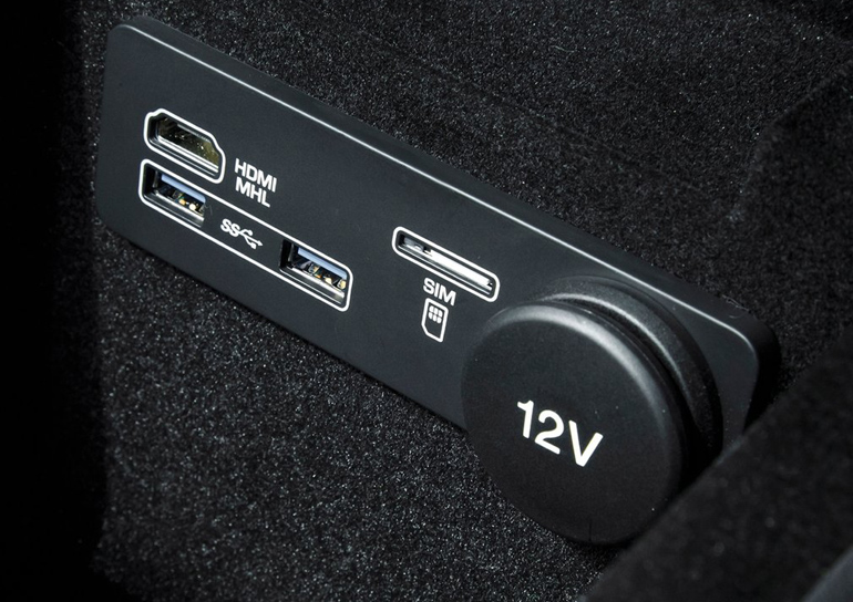 Εφοδιασμένο με τεχνολογία και σύγχρονες ανέσεις.... Μην ξεχνάτε πως μιλάμε για Jaguar!