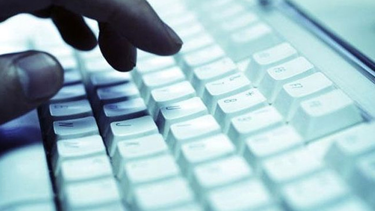 Προσοχή! Ηλεκτρονικές απάτες με θύματα επαγγελματίες Προσοχή! Ηλεκτρονικές απάτες με θύματα επαγγελματίες