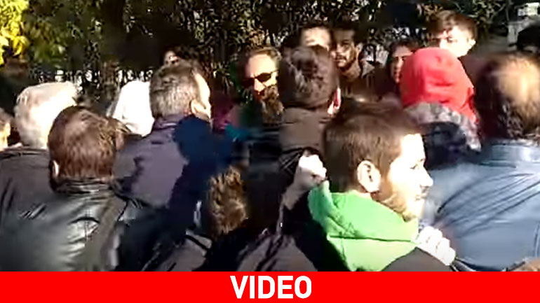 Ένταση στο ΑΠΘ: Δεν άφηναν μέλη του ΣΥΡΙΖΑ να καταθέσoυν στεφάνι