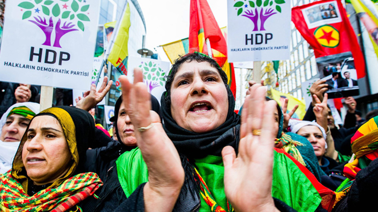 Βέλγιο: Διαδήλωση Κούρδων στο Βέλγιο με αίτημα την λήψη μέτρων από την Ε.Ε. κατά του Ερντογάν