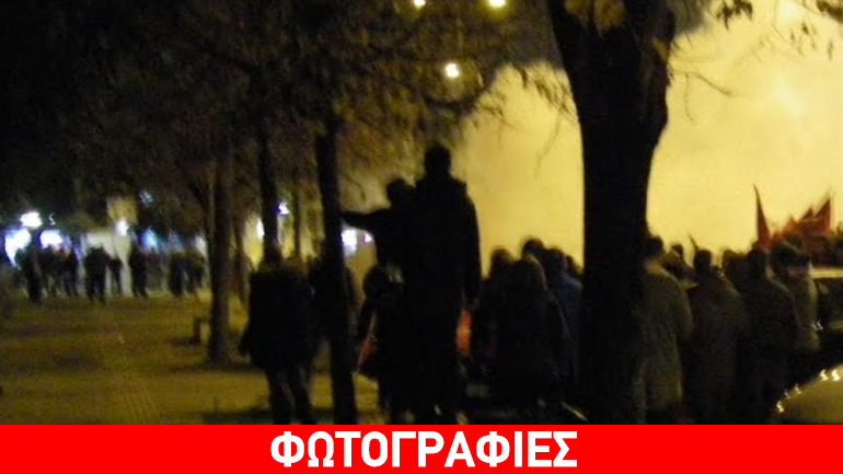 Ιωάννινα: Πεδίο μάχης η κεντρική πλατεία μετά το τέλος της πορείας για το Πολυτεχνείο