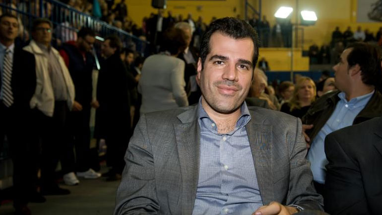 Παρέμβαση της Ένωσης Ιατρών κατά ορισμένων ΜΜΕ για την περιπέτεια του Θάνου Πλεύρη