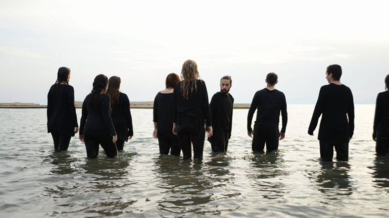 «Οι Διωγμένοι» του Αντώνη Καλομοιράκη στο θέατρο ΜΠΙΠ