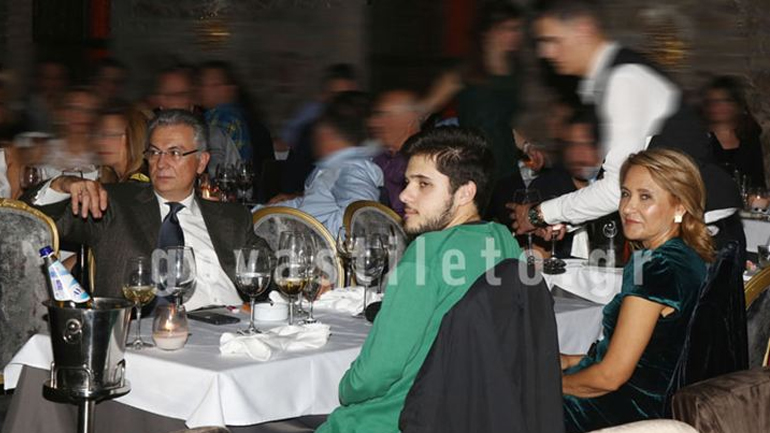 Μάρα Ζαχαρέα-Θοδωρής Ρουσόπουλος: Σπάνια βραδινή έξοδος με τον γιο τους!