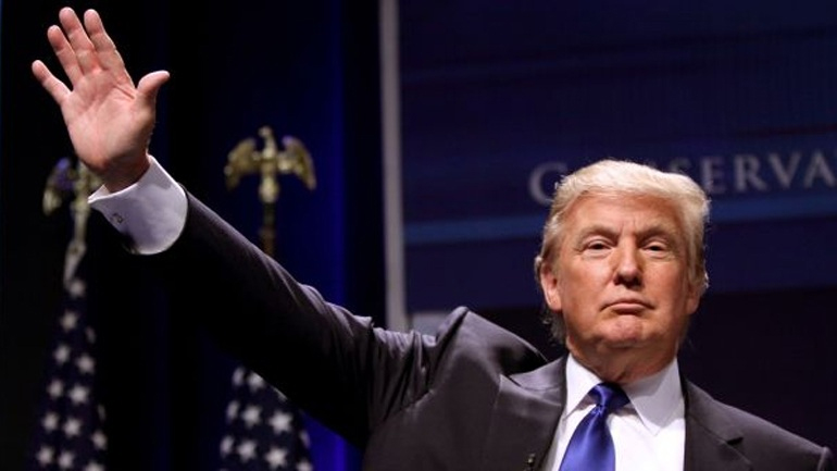 Με «φιλικό διακανονισμό» και αποζημιώσεις κλείνει ο Τραμπ την υπόθεση του «Πανεπιστημίου Τραμπ»