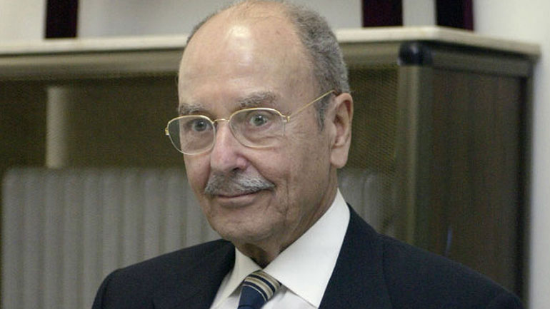 Ιδιαίτερα κρίσιμη η κατάσταση της υγείας του Κωστή Στεφανόπουλου