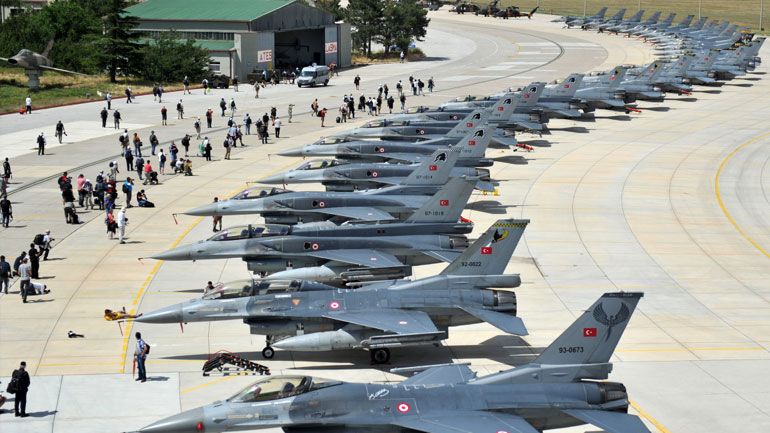 Ξέφρενη κούρσα εξοπλισμών από την Άγκυρα Ξέφρενη κούρσα εξοπλισμών από την Άγκυρα