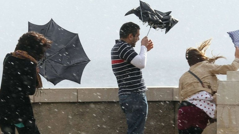 Στο έλεος της κακοκαιρίας η βορειοδυτική Γαλλία