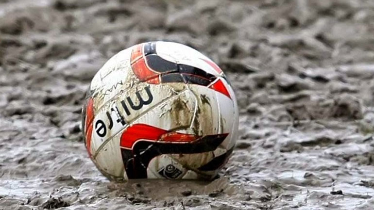 Όλα βαίνουν καλώς εναντίον του ποδοσφαίρου