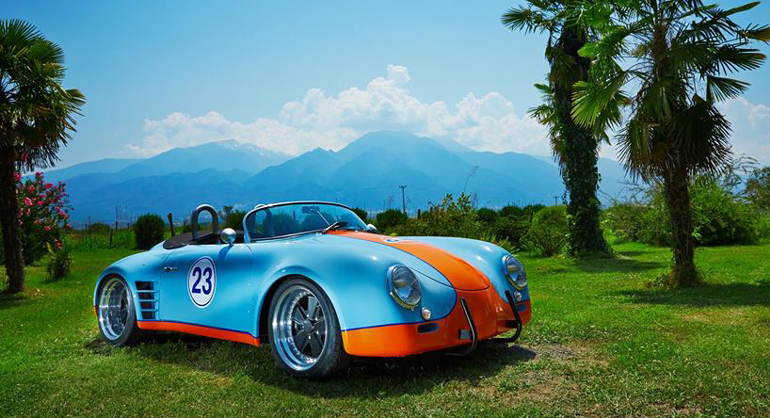 Το Replicar Hellas Wide Body