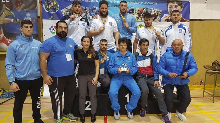 Αργυρό μετάλλιο στο ομαδικό Ελληνορωμαϊκής