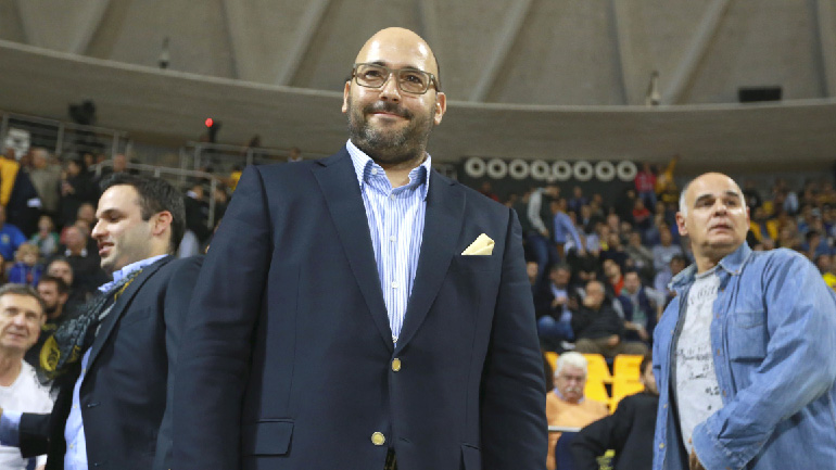 «Δεν θα πληρώσουμε άτομα για να μας παίζουν δίκαια»