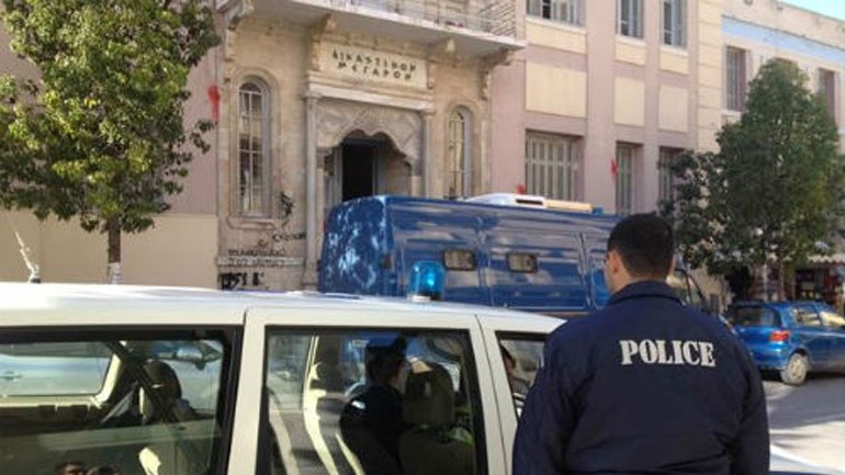 Ηράκλειο: Άγριο ξύλο στα δικαστήρια – Αναβίωσε υπόθεση βιασμού νεαρής γυναίκας