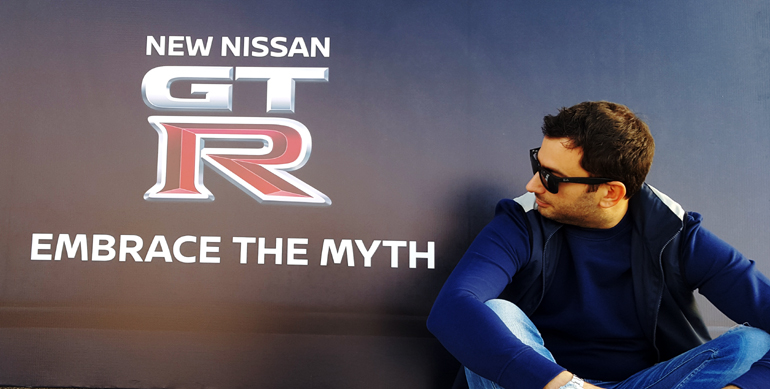 Είναι μύθος.... Άμα τον αγκαλιάζεις κιόλας, άλλο πράγμα!