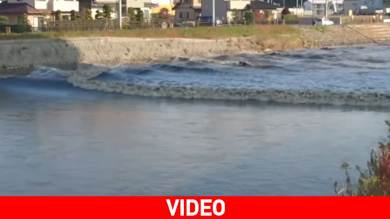 Ιαπωνία: Συγκλονιστικό βίντεο από το τσουνάμι που έπληξε την περιοχή Μιγιάγκι