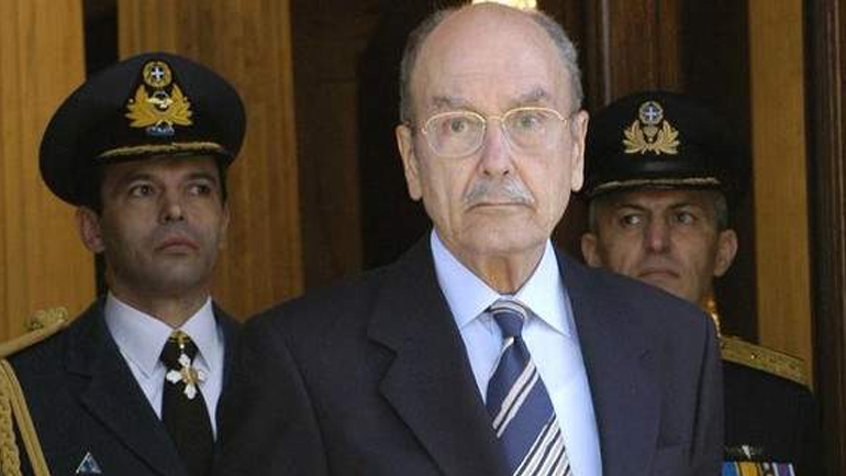 Βιβλίο συλλυπητηρίων στην Προεδρία για τον Κωστή Στεφανόπουλο