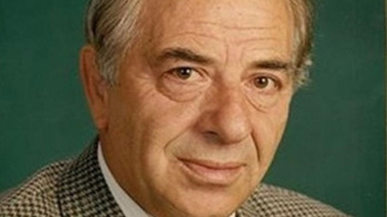 Πέθανε ο πρώην βουλευτής και ιδρυτικό μέλος του ΠΑΣΟΚ, Θ. Κουτσομπίνας