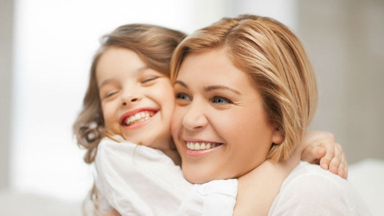 Όταν το παιδί δεν θέλει να του δείχνετε τρυφερότητα δημόσια Όταν το παιδί δεν θέλει να του δείχνετε τρυφερότητα δημόσια