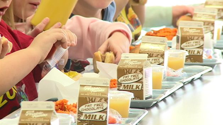 Πρωινό σε 70 μαθητές προσφέρει ο Δήμος Βόλου