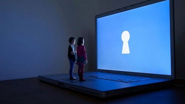 Αποπλάνηση μέσω διαδικτύου – Προστατεύεστε τα παιδιά σας