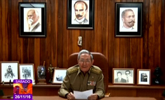 Ο Ραούλ Κάστρο ανακοινώνει τον θάνατο του Φιντέλ