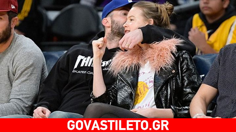 Adam Levine & Behati Prinsloo: Πιο ερωτευμένοι από ποτέ μετά τον ερχομό της κόρης τους