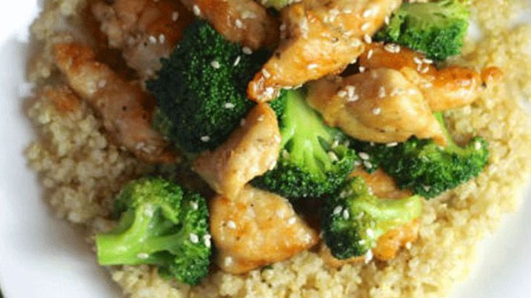 Κινόα με κοτόπουλο και μπρόκολο