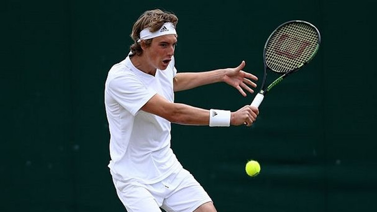 Τένις: Έχασε θέσεις ο Τσιτσιπάς