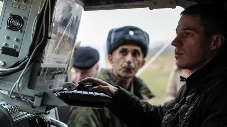 Η απάντηση της Ρωσίας στον… αόρατο “διαδικτυακό στρατό” των ΗΠΑ