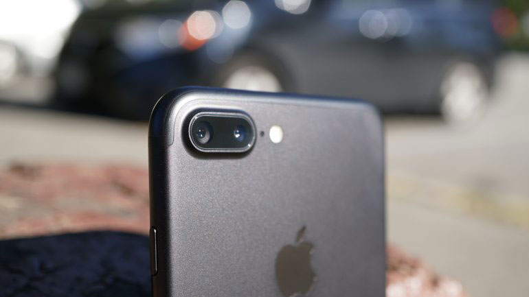 Η Apple εργάζεται με την LG για την ανάπτυξη 3D κάμερας στο iPhone 8